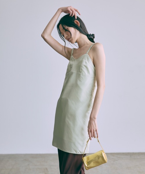 EN NEUME(エンノイム)の「Vintage Satin Mini Cami Dress(ワンピース・レディース・ミント/レッド/アイボリー・FREE)」の3枚目の写真