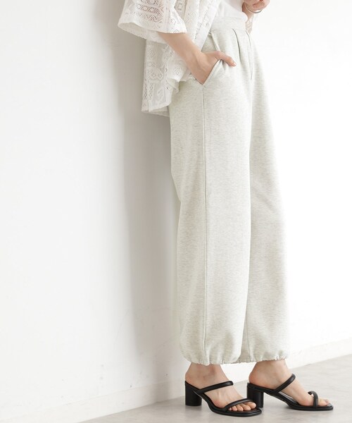 THE SHOP TK （ザ ショップ ティーケー ）の「スウェットワイドパンツ【洗える】（その他パンツ・レディース・チャコールグレー/ナチュラル・12/13）」の21枚目の写真