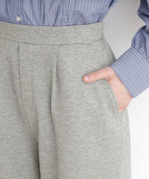 THE SHOP TK （ザ ショップ ティーケー ）の「スウェットワイドパンツ【洗える】（その他パンツ・レディース・チャコールグレー/ナチュラル・12/13）」の12枚目の写真
