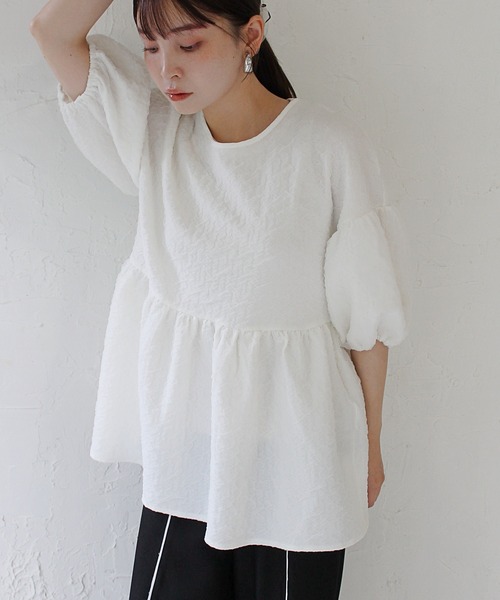 StyleSea（スタイルシー）の「ふくれジャガードデザイントップス（Tシャツ/カットソー・レディース・ブラック/オフホワイト・FREE）」の14枚目の写真