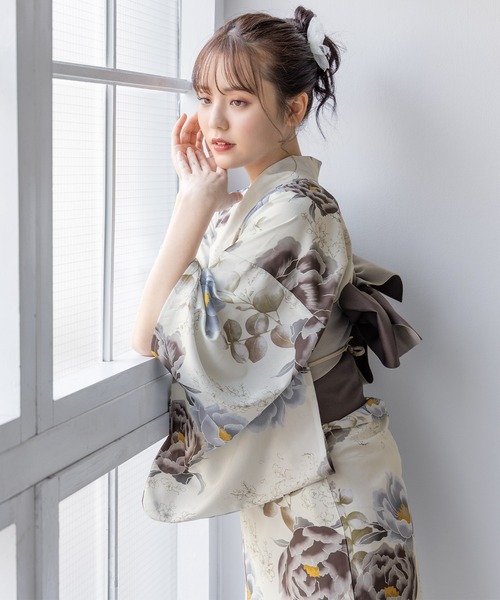 SOUBIEN（ソウビエン）の「【floro by SOUBIEN】浴衣2点セット(浴衣＋半幅帯）（浴衣・レディース・ブラウン系その他/イエロー系その他/ブルー系6/ブラウン系その他2/ネイビー系/ブルー系2/ブルー系4/スカイブルー系/ブルー系3/ブルー系5/ブラウン系その他3/ブルー系/ブルー系1/ブラック系・FREE）」の4枚目の写真