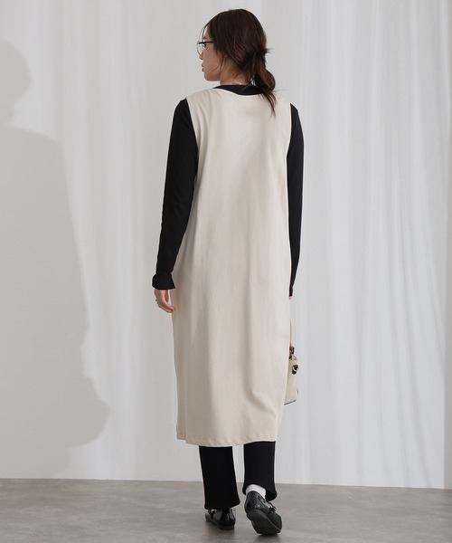 ElegChic(エレグシック)の「ミニ裏毛 ノーカラー リラックス ロング ベスト(つなぎ/オールインワン・レディース・グレー/ブラック/ライトベージュ/チャコール・M/XL/4L)」の15枚目の写真