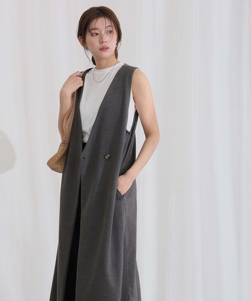 ElegChic(エレグシック)の「ミニ裏毛 ノーカラー リラックス ロング ベスト(つなぎ/オールインワン・レディース・グレー/ブラック/ライトベージュ/チャコール・M/XL/4L)」の19枚目の写真