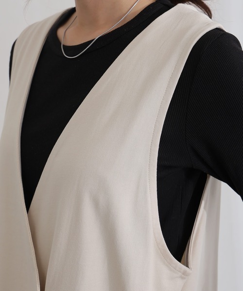 ElegChic(エレグシック)の「ミニ裏毛 ノーカラー リラックス ロング ベスト(つなぎ/オールインワン・レディース・グレー/ブラック/ライトベージュ/チャコール・M/XL/4L)」の22枚目の写真