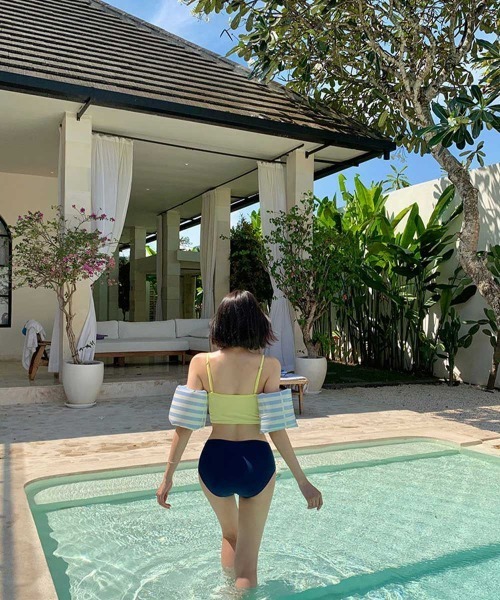 LAVIA(ラヴィア)の「バイカラーリブビキニ(水着・レディース・ピンク/イエロー・M/L)」の14枚目の写真