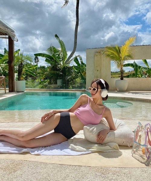 LAVIA(ラヴィア)の「バイカラーリブビキニ(水着・レディース・ピンク/イエロー・M/L)」の8枚目の写真