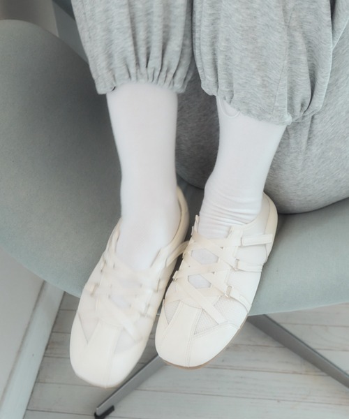 Birthday room（バースデイルーム）の「レースアップバレエスニーカー/lace‐up ballet sneakers（スニーカー・レディース・シルバー/アイボリー/ピンク・SMALL/MEDIUM/LARGE）」の6枚目の写真