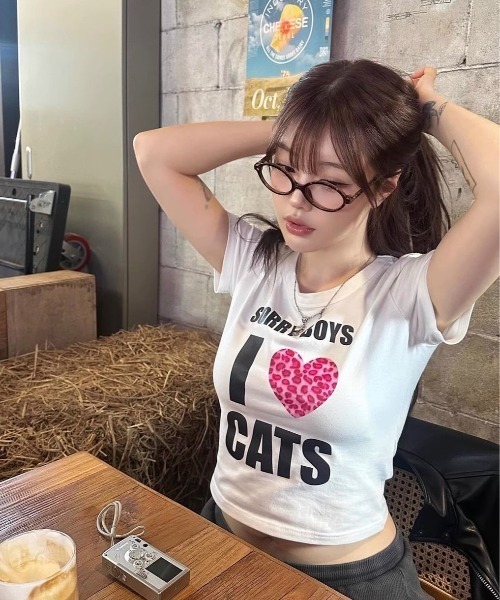 DEVICE(デバイス)の「SORRY BOYS I LOVE CATS ハート プリント 古着風 半袖 Tシャツ 韓国ファッション 韓国ストリート ストリートファッション Y2K レオパード 豹柄 ネコ(Tシャツ/カットソー・レディース・ホワイト/ホワイト系その他3/ホワイト系その他2/ブラック系その他/ホワイト系その他・FREE)」の21枚目の写真