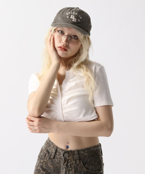 FOREVER 21（フォーエバー トゥエンティーワン）の「【2025SS】シャーリングポロＴシャツ（Tシャツ/カットソー・レディース・ホワイト/グレー/ブラック・FREE）」の4枚目の写真