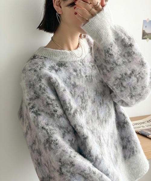 ヴィンテージライクなデザインで上級見え◎アンティークラグモチーフ柄