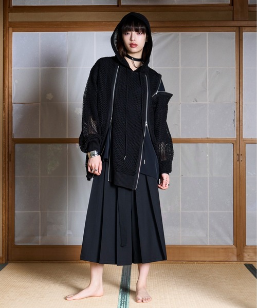 狐独(コドク)の「【狐独】ワイドプリーツショーツ(その他パンツ・メンズ・ブラック・LARGE/MEDIUM)」の11枚目の写真