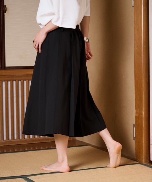 狐独(コドク)の「【狐独】ワイドプリーツショーツ(その他パンツ・メンズ・ブラック・LARGE/MEDIUM)」の5枚目の写真