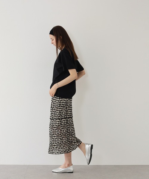 J by blue(ジェイバイブルー)の「クロシェニットスカート(スカート・レディース・ベージュ系/ブラック系/ベージュ・MEDIUM)」の16枚目の写真