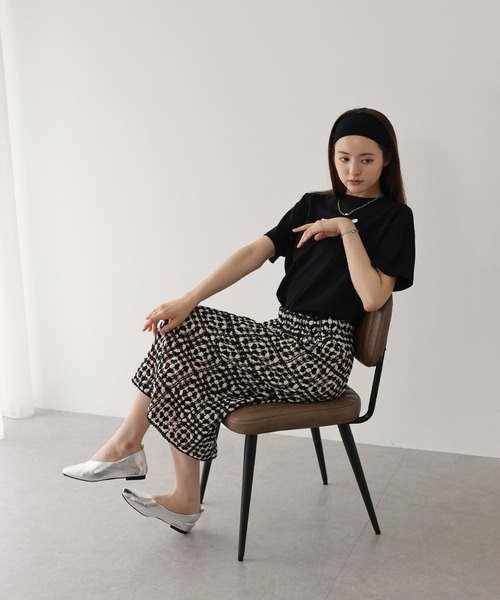 J by blue(ジェイバイブルー)の「クロシェニットスカート(スカート・レディース・ベージュ系/ブラック系/ベージュ・MEDIUM)」の12枚目の写真