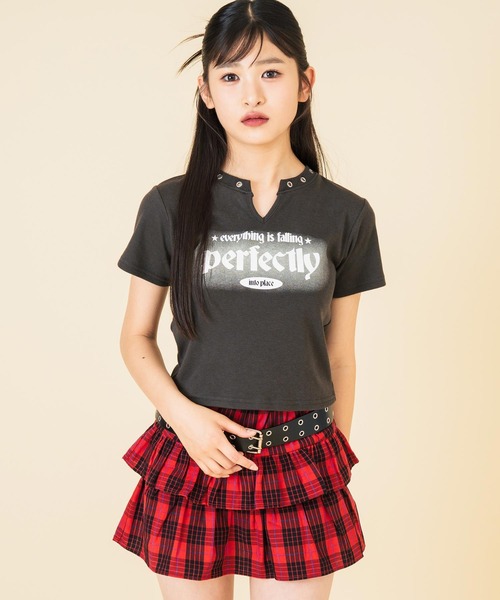 ANAP GiRL(アナップガール)の「ハトメ ポイント ロゴ プリント ミニ Tシャツ トップス【キッズお揃い】(Tシャツ/カットソー・キッズ・ライトグレー/スミクロ・M/S/XS)」の3枚目の写真