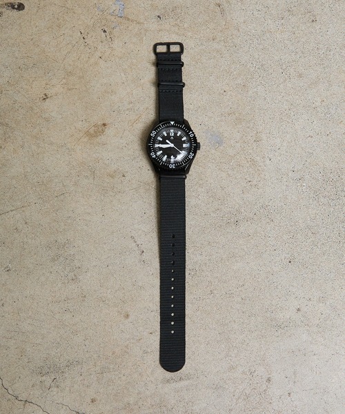 COMMON WARE(コモンウェアー)の「NAVAL MILITARY WATCH : MIL.-05 BK/BK Automatic ROYAL Military Diver TYPE(アナログ腕時計・レディース・ブラック・FREE)」の5枚目の写真