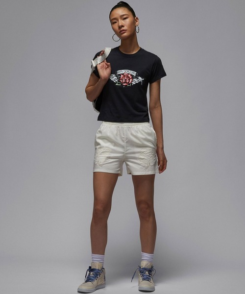 JORDAN BRAND（ジョーダンブランド）の「JORDAN BRAND AS W J FLT SS SHGF GFX TEE TT / ジョーダン ブランド ウィメンズ ジョーダン FLT SHGF GFX S/S Tシャツ TT / NIKE【SP】（Tシャツ/カットソー・レディース・ブラック・XS/M/S）」の2枚目の写真