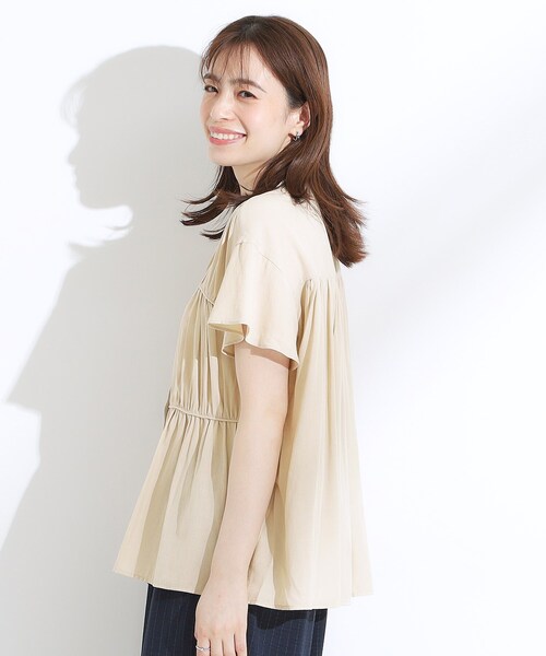 DRESKIP（ドレスキップ）の「【洗える/S-LL】一枚で着映え ティアード風 ギャザーブラウス（シャツ/ブラウス・レディース・ライトベージュ/イエロー/オレンジ/ブラック・04/03/02/01）」の6枚目の写真