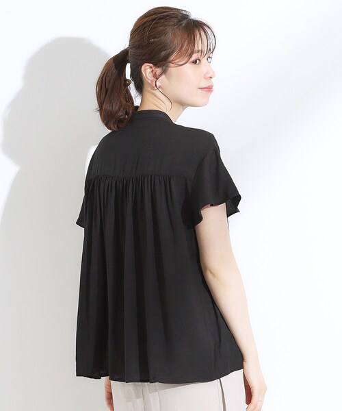 DRESKIP（ドレスキップ）の「【洗える/S-LL】一枚で着映え ティアード風 ギャザーブラウス（シャツ/ブラウス・レディース・ライトベージュ/イエロー/オレンジ/ブラック・04/03/02/01）」の10枚目の写真