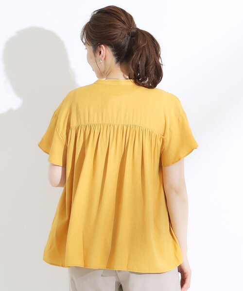DRESKIP（ドレスキップ）の「【洗える/S-LL】一枚で着映え ティアード風 ギャザーブラウス（シャツ/ブラウス・レディース・ライトベージュ/イエロー/オレンジ/ブラック・04/03/02/01）」の14枚目の写真