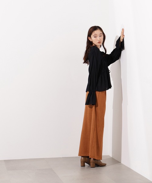 N.（N. Natural Beauty Basic）（エヌエヌナチュラルビューティーベーシック）の「楊柳シャーリングリボンブラウス（シャツ/ブラウス・レディース・アイボリー/レッド/ブラック・MEDIUM）」の14枚目の写真