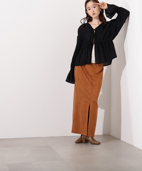 N.（N. Natural Beauty Basic）（エヌエヌナチュラルビューティーベーシック）の「楊柳シャーリングリボンブラウス（シャツ/ブラウス・レディース・アイボリー/レッド/ブラック・MEDIUM）」の15枚目の写真