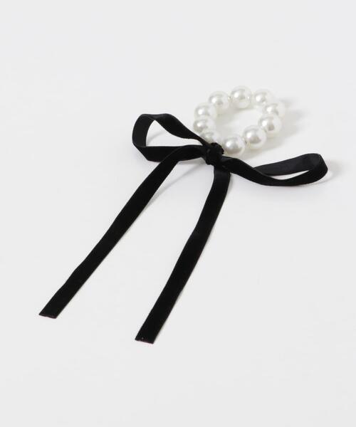 SMELLY(スメリー)の「ビッグパールベロアリボンヘアゴム(ヘアゴム・レディース・ホワイト系その他・-)」の4枚目の写真