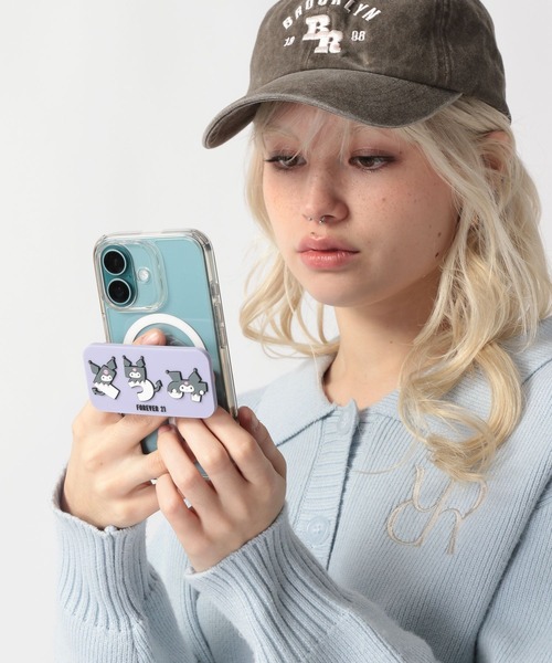 FOREVER 21（フォーエバー トゥエンティーワン）の「【クロミ】スマホグリップ（スマホグッズ・レディース・パープル/ブラウン・FREE）」の10枚目の写真