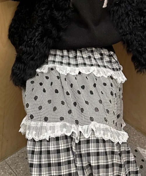 DIAVEL（ディアベル）の「【3色展開】レースフリルギンガムスカート（スカート・レディース・グレー/ブルー/レッド・M）」の17枚目の写真