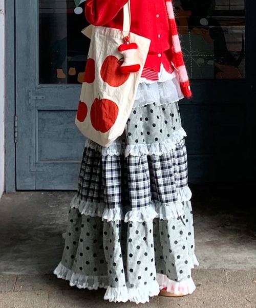 DIAVEL（ディアベル）の「【3色展開】レースフリルギンガムスカート（スカート・レディース・グレー/ブルー/レッド・M）」の6枚目の写真