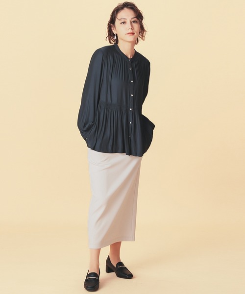 GLACIER lusso（グラシアルッソ）の「ペプラムギャザーブラウス（シャツ/ブラウス・レディース・ネイビー/グレイッシュブルー/ダークオレンジ/グレイッシュベージュ・LL/S/L/M）」の6枚目の写真