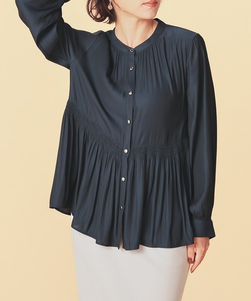 GLACIER lusso（グラシアルッソ）の「ペプラムギャザーブラウス（シャツ/ブラウス・レディース・ネイビー/グレイッシュブルー/ダークオレンジ/グレイッシュベージュ・LL/S/L/M）」の8枚目の写真