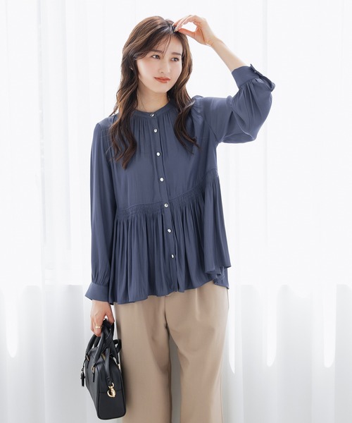 GLACIER lusso（グラシアルッソ）の「ペプラムギャザーブラウス（シャツ/ブラウス・レディース・ネイビー/グレイッシュブルー/ダークオレンジ/グレイッシュベージュ・LL/S/L/M）」の14枚目の写真