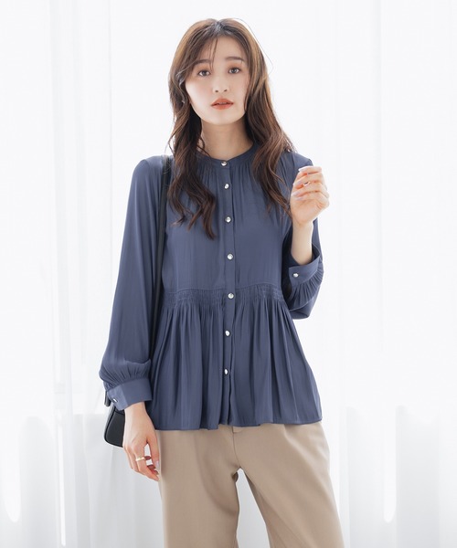 GLACIER lusso（グラシアルッソ）の「ペプラムギャザーブラウス（シャツ/ブラウス・レディース・ネイビー/グレイッシュブルー/ダークオレンジ/グレイッシュベージュ・LL/S/L/M）」の16枚目の写真