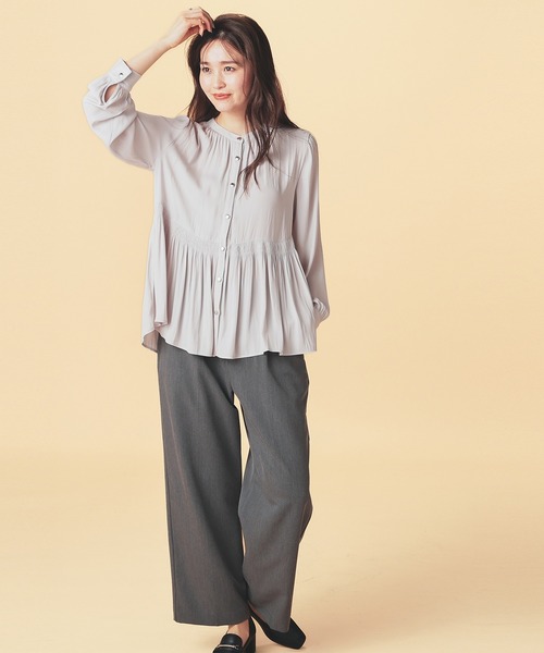 GLACIER lusso（グラシアルッソ）の「ペプラムギャザーブラウス（シャツ/ブラウス・レディース・ネイビー/グレイッシュブルー/ダークオレンジ/グレイッシュベージュ・LL/S/L/M）」の18枚目の写真