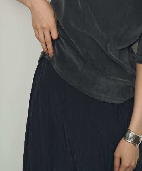 Trish（トリッシュ）の「シワサテン裾フリルスカート（スカート・レディース・チャコールグレー/ブラウン・MEDIUM）」の7枚目の写真
