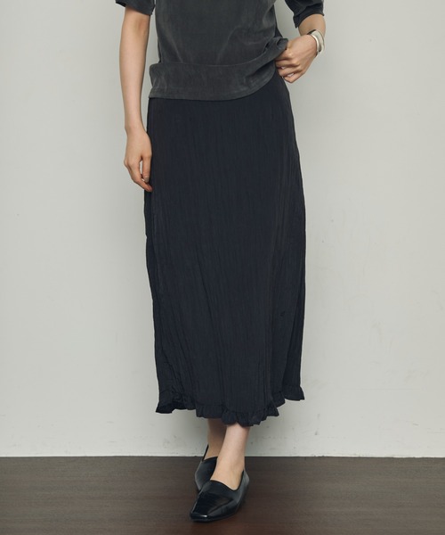 Trish（トリッシュ）の「シワサテン裾フリルスカート（スカート・レディース・チャコールグレー/ブラウン・MEDIUM）」の4枚目の写真