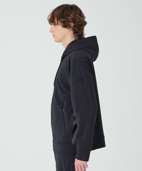 BLACK LABEL CRESTBRIDGE(ブラックレーベル・クレストブリッジ)の「【BLACK lab.】バッググリッドテクニカルパーカー(パーカー・メンズ・ブラック/グリーン系その他7/ネイビー・XL/L/M)」の13枚目の写真