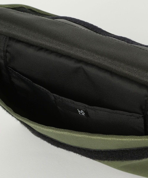 LAKOLE（ラコレ）の「オックスミニメッセンジャーバッグ / 577478（ショルダーバッグ・メンズ・カーキ/ブラック・FREE）」の12枚目の写真