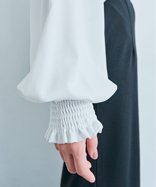 kirakiraShop（キラキラショップ）の「スタンド カラー ギャザー ブラウス（シャツ/ブラウス・レディース・モカ/ベージュ/ピンクベージュ/オフホワイト/ブルー・M/L）」の17枚目の写真