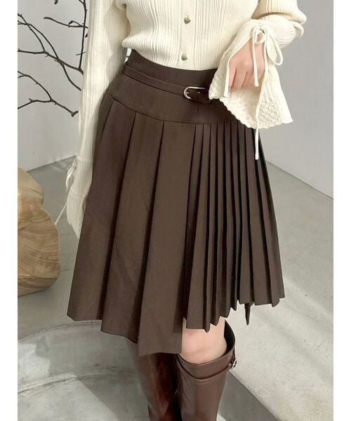 dazzlin(ダズリン)の「ミディアシメプリーツスカート(スカート・レディース・ブラウン/ネイビー・MEDIUM/SMALL)」の3枚目の写真