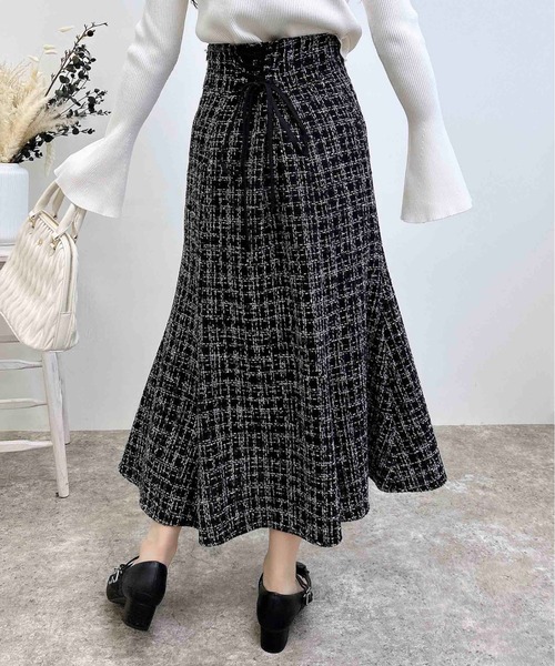 INGNI（イング）の「バックレースアップツイードマーメイドスカート／A（スカート・レディース・ホワイト系その他7/ブラウン系その他2/ブラック系その他7・FREE）」の8枚目の写真