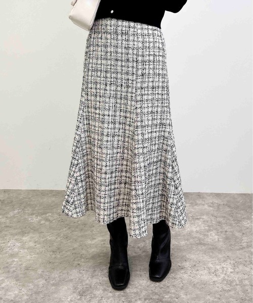 INGNI（イング）の「バックレースアップツイードマーメイドスカート／A（スカート・レディース・ホワイト系その他7/ブラウン系その他2/ブラック系その他7・FREE）」の4枚目の写真