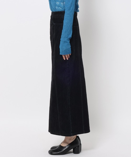 mysty woman（ミスティウーマン）の「【セットアップ着用可】フロッキーカコウデニムスカート 586720（スカート・レディース・ブラック・SMALL/MEDIUM）」の5枚目の写真