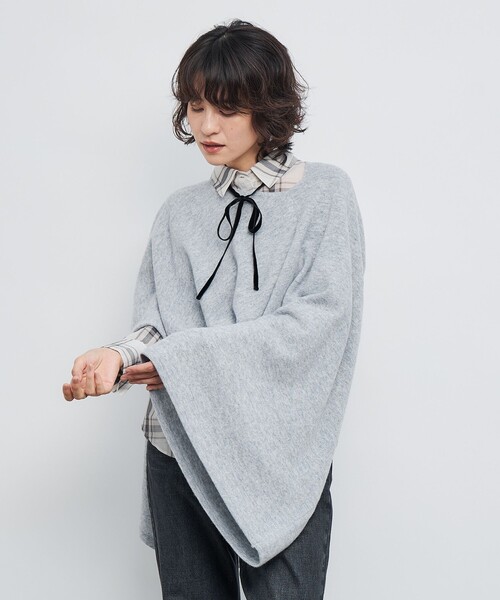 NOLLEY’S（ノーリーズ）の「12Gオルティアロングマフラー（ニット/セーター・レディース・ベビーピンク/オフホワイト/ライトグレー・38）」の4枚目の写真