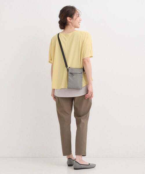 SHOO・LA・RUE(シューラルー)の「【撥水】2層ミニショルダーバッグ(ショルダーバッグ・レディース・グレー/ピンク系/ブラック・00)」の6枚目の写真