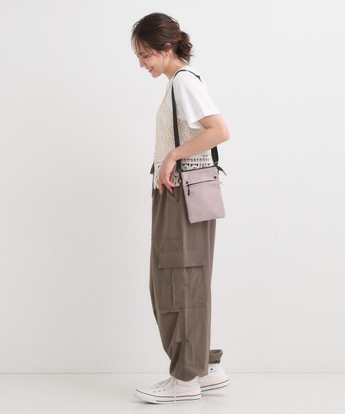SHOO・LA・RUE(シューラルー)の「【撥水】2層ミニショルダーバッグ(ショルダーバッグ・レディース・グレー/ピンク系/ブラック・00)」の9枚目の写真