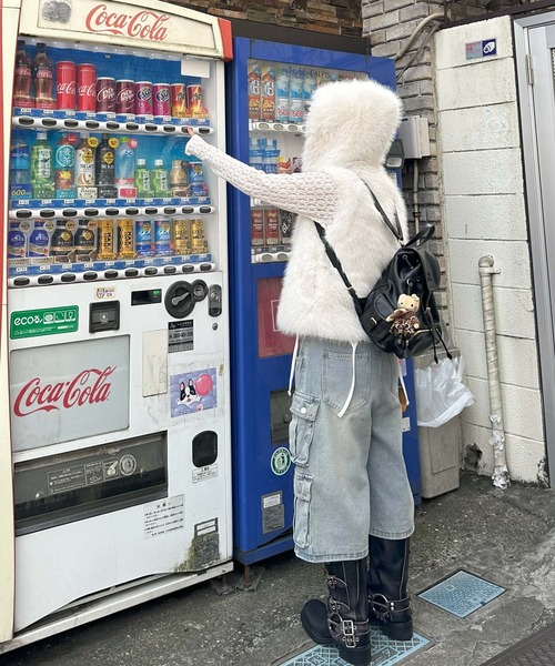 Alley Tokyo(アリートーキョー)の「おっきめフードのファーベスト(その他アウター・レディース・オフホワイト/ピンク/ベージュ・FREE)」の14枚目の写真