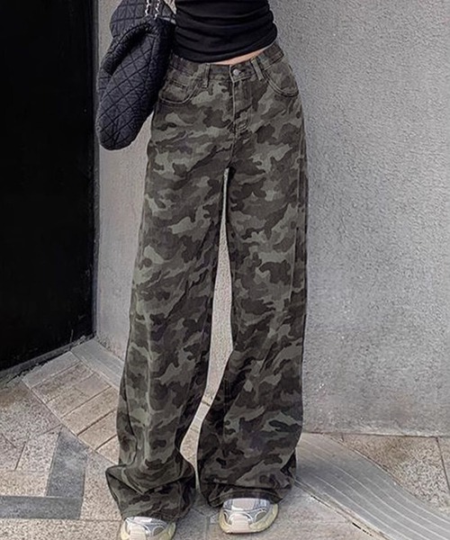 Kuroba(クロバ)の「迷彩柄ワイドルーズパンツ(その他パンツ・レディース・ブラック・S/M/L)」の10枚目の写真