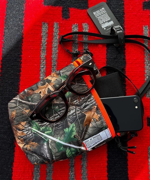 WEEKEND(ER)(ウィークエンダー)の「WEEKEND(ER) QUILTED MINI(ショルダーバッグ・メンズ・ブラック/ベージュ/ブルー/カモフラージュ・FREE)」の5枚目の写真